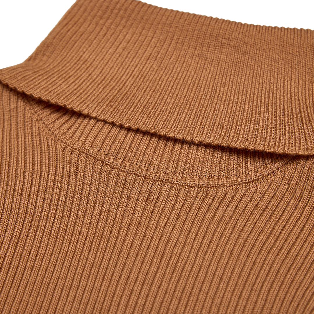 Merino Wool Turtleneck Sweater- Buck Brown